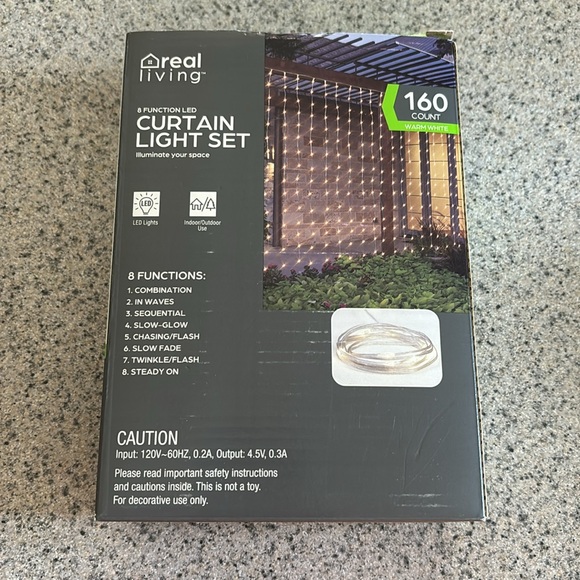 8 Function LED Curtain Light Set - Picture 5 of 6